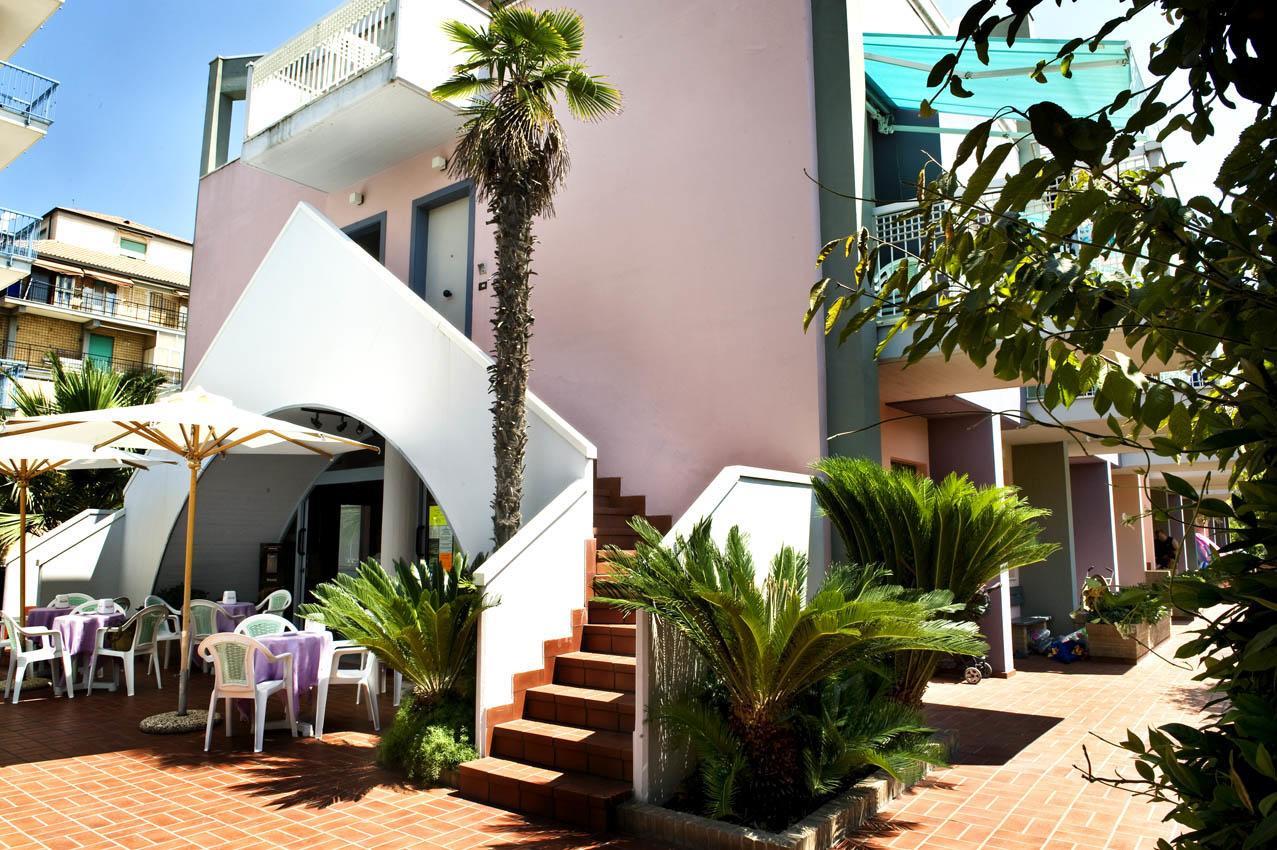 Residence Mediterraneo San Benedetto del Tronto Dış mekan fotoğraf